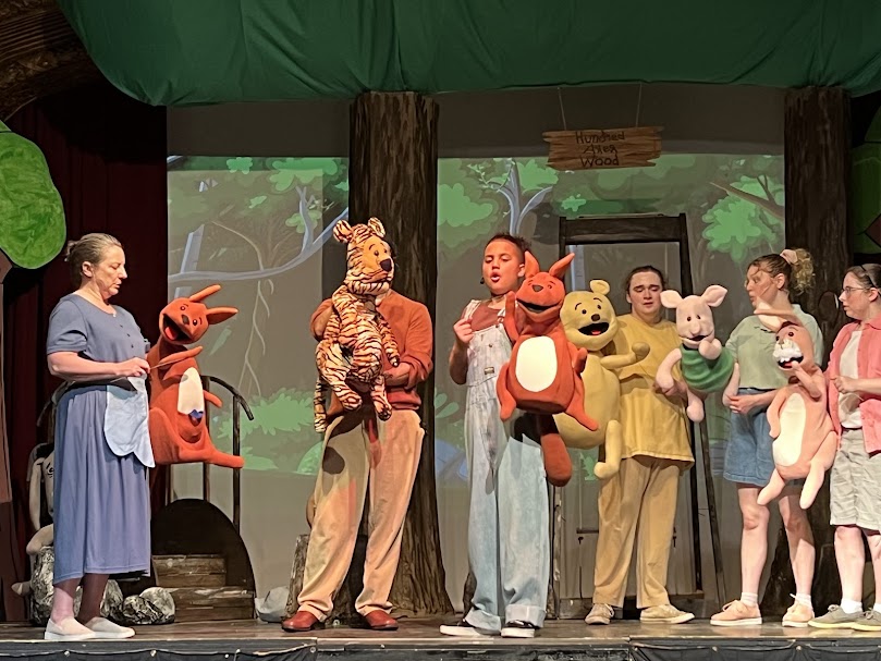 whinnie the pooh characters on stage preforming whinnie the pooh at the Wagnalls Memorial Theatre