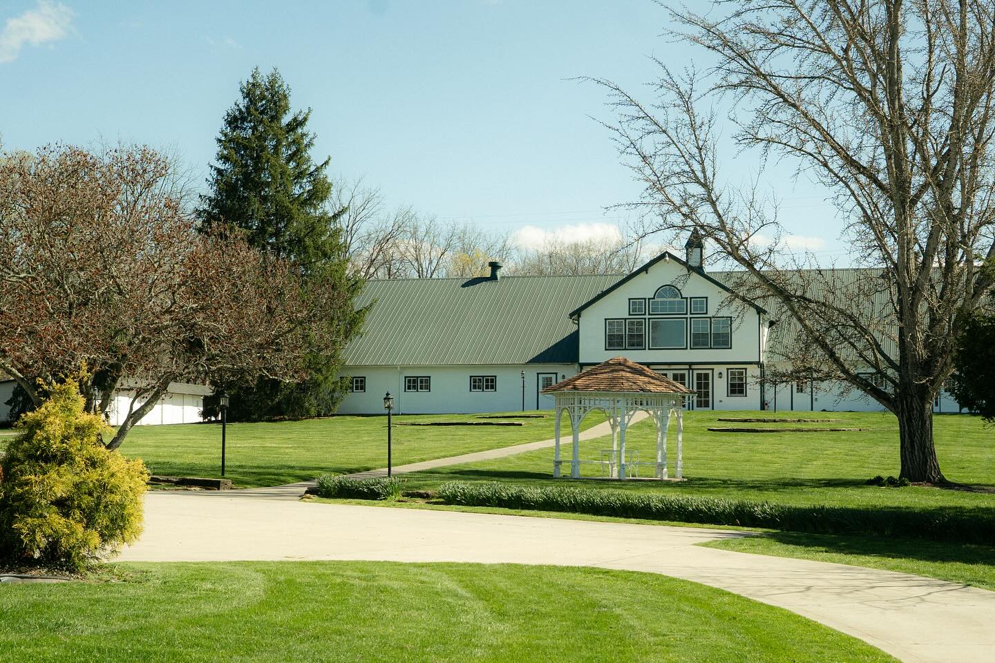 little brook meadows - exterior view with gazebo, wedding venue, lancaster ohio