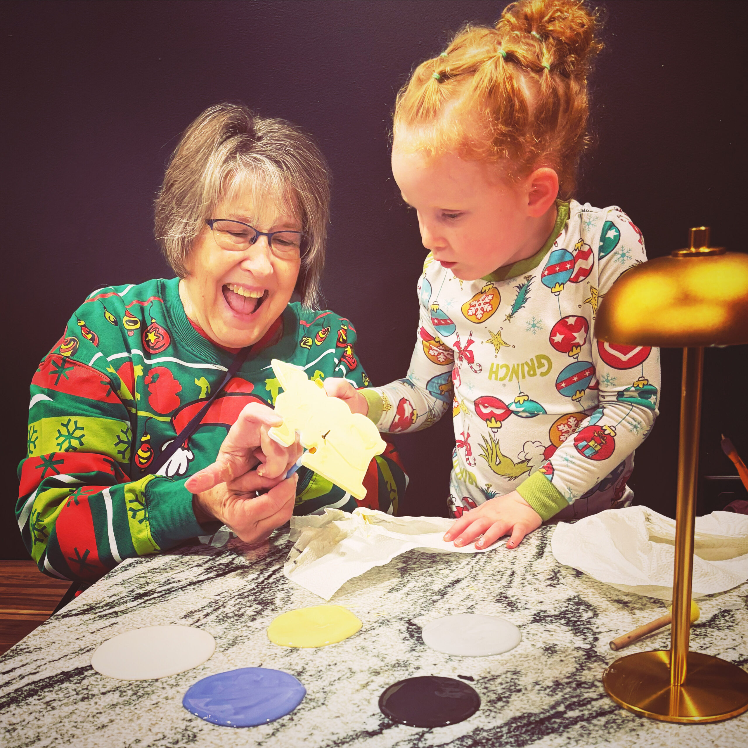 Children at Art and Clay in downtown Lancaster Ohio