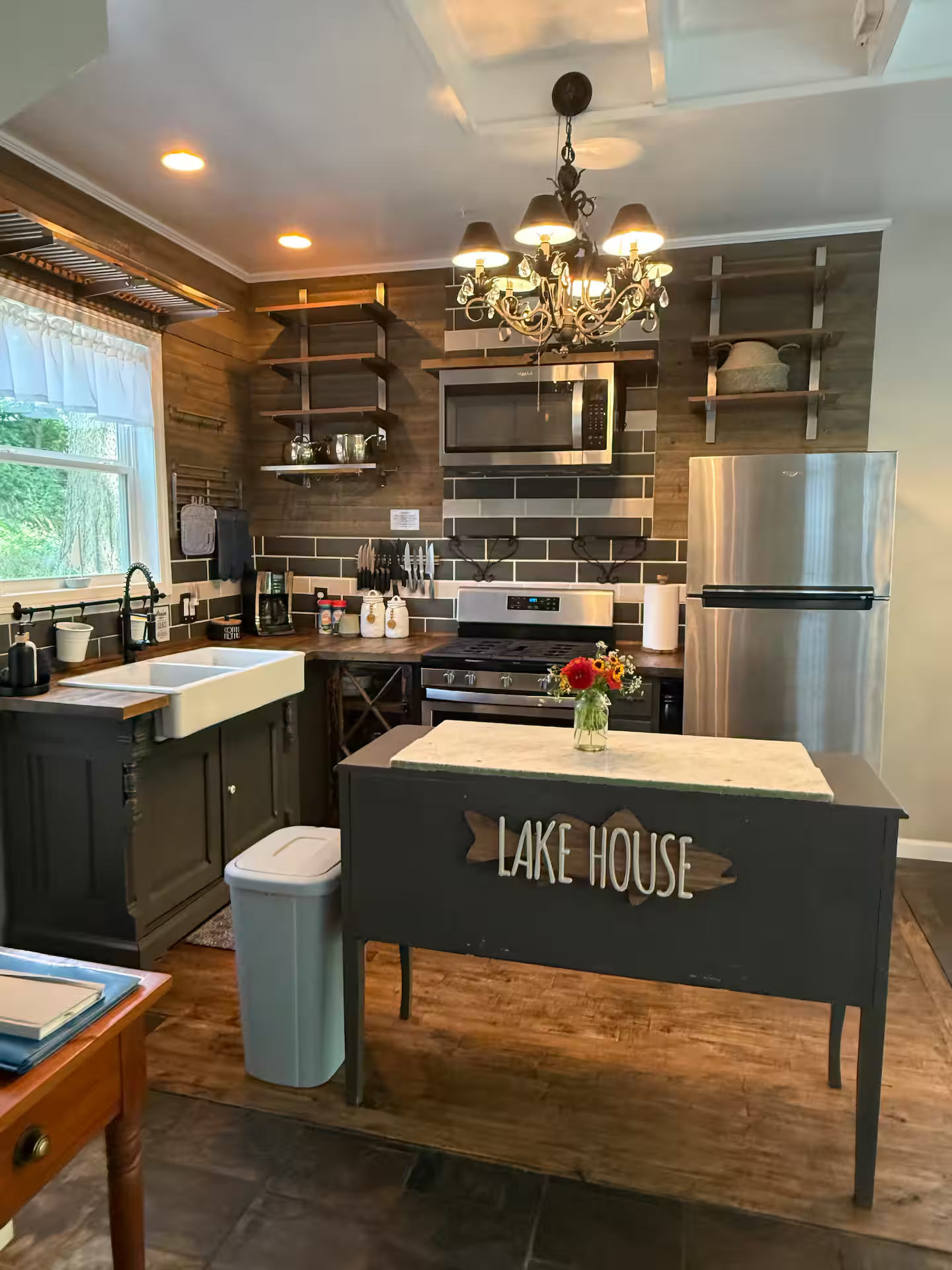 lakeside cottage kitchen