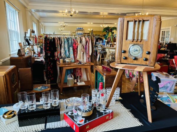 midcentury modern vendor show