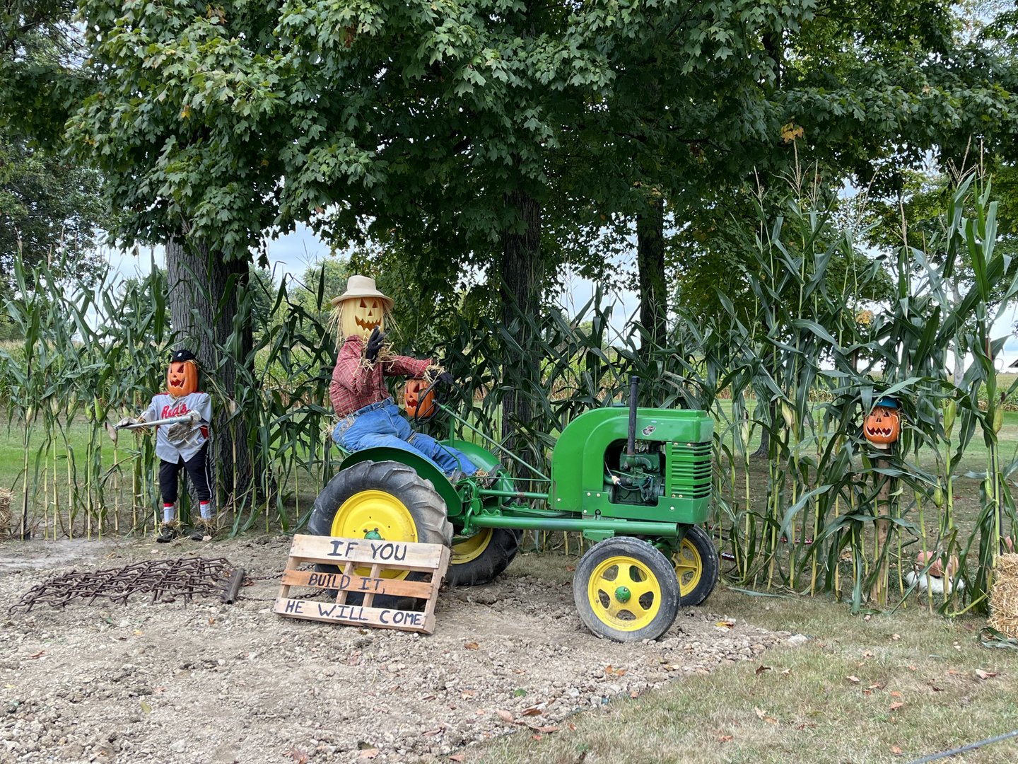 farmer themed scarecrows on the Fairfield County Trail of Scarecrows