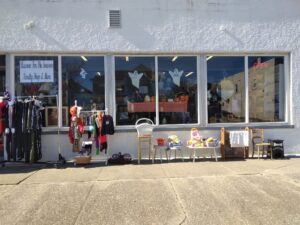 reasons for the seasons novelty shop in Lancaster Ohio