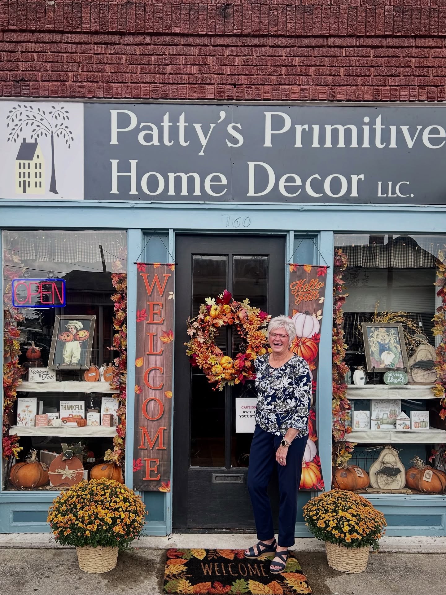 pattys primitive home decor - front exterior view