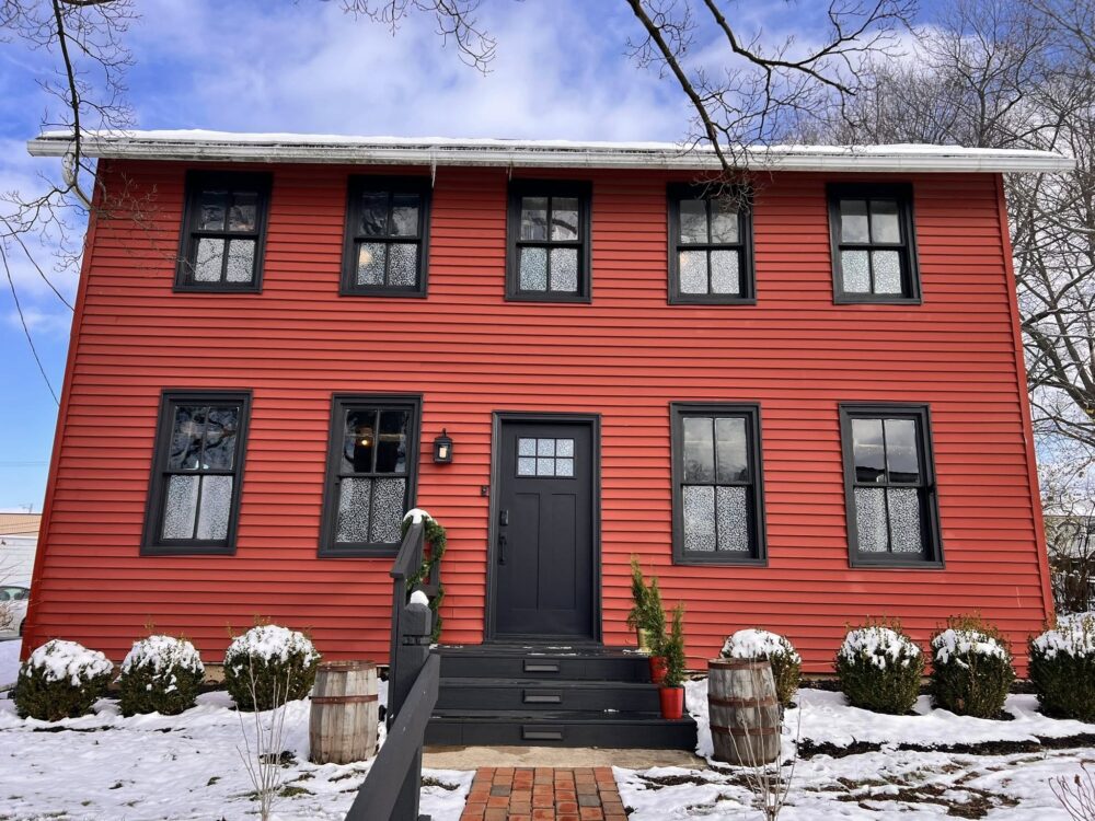 hivynn exterior of building in the winter